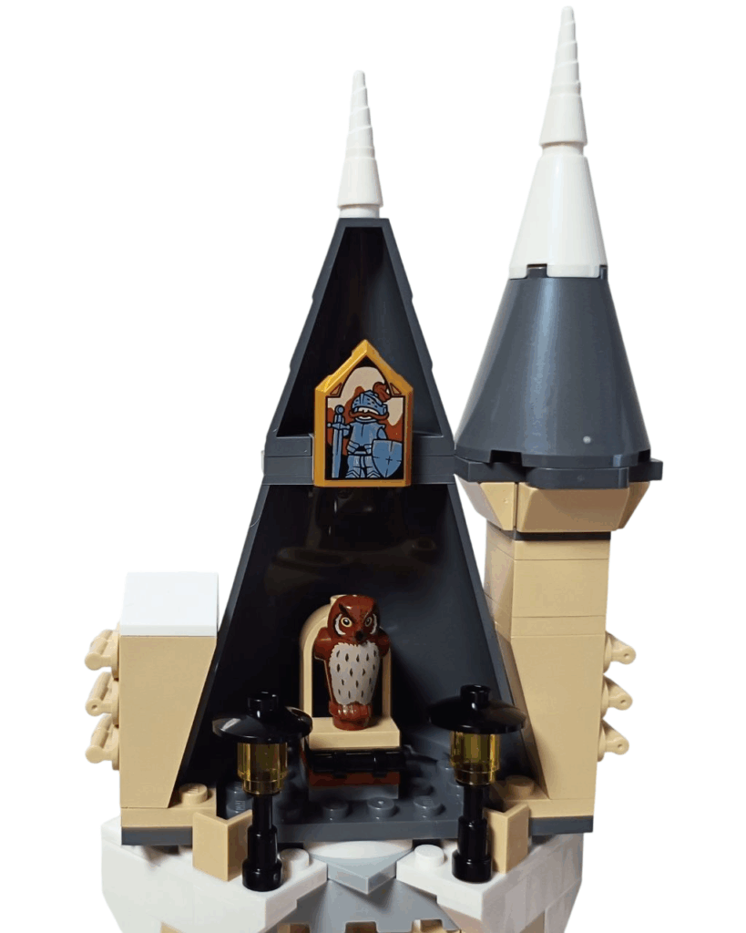 ：屋根裏の内装と肖像画のプリント