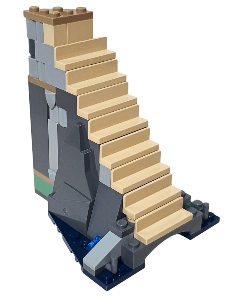 大広間と接続する外階段を本体から取り外した状態