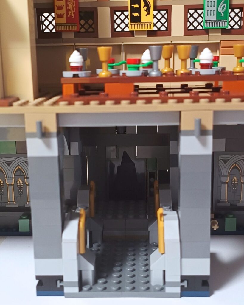 地下の廊下、収納時の状態