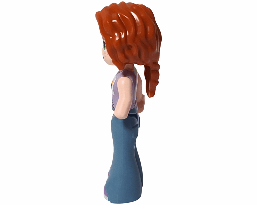 レゴ フレンズ 30696 オータムのミニドール左側。トップスのリボンとスモーキーブルーのパンツが見える