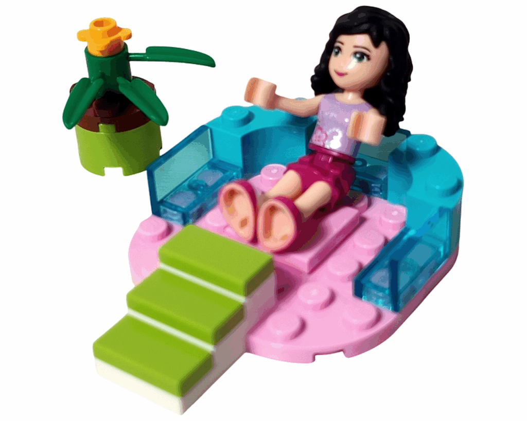 LEGO Friends 3931 ハッピープールサイド プールに入って遊ぶエマ。ピンクの床の上でリラックスしている