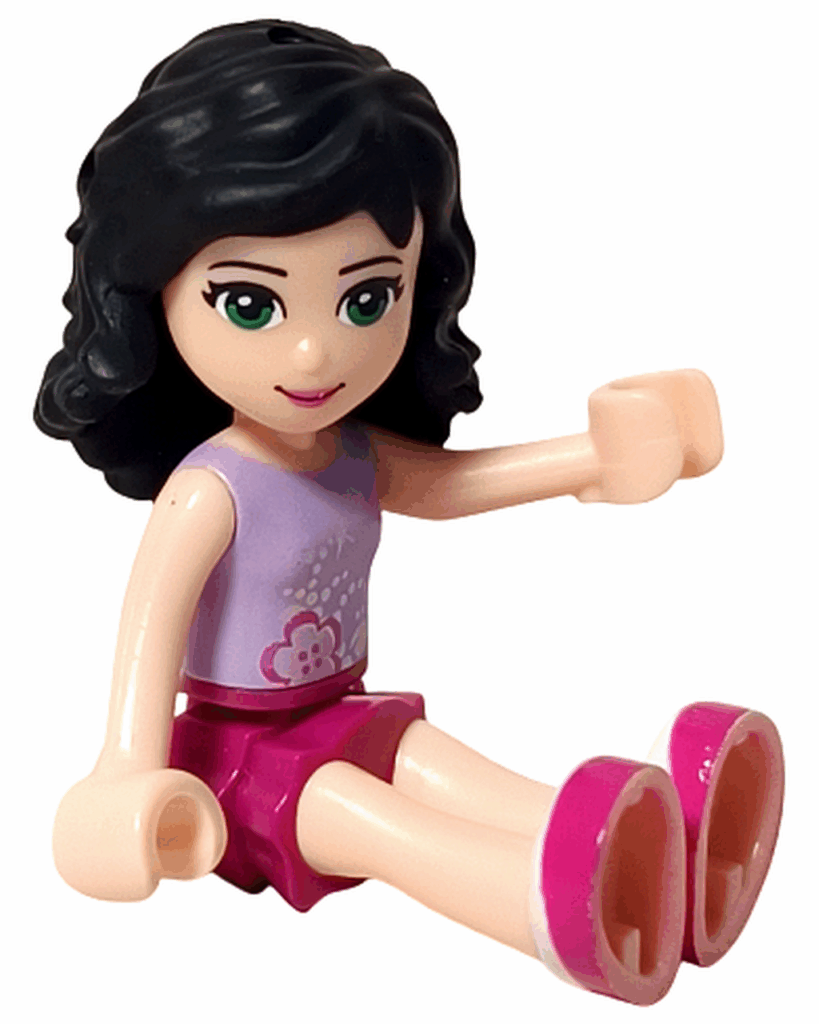 LEGO Friends 3931 ハッピープールサイド エマのミニドール座りポーズ。デッキチェアに座って微笑んでいる