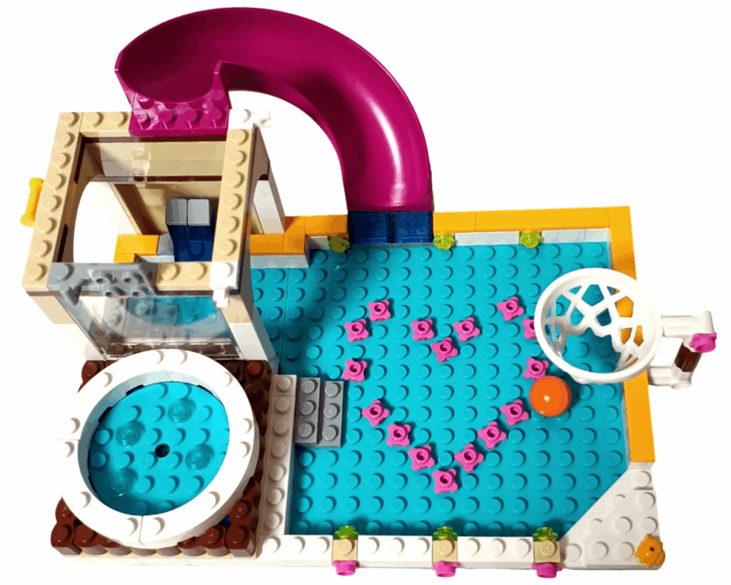 LEGO Friends 41008 スプラッシュプール スライダー完成。ピンクの長いスライダーが取りつけられている