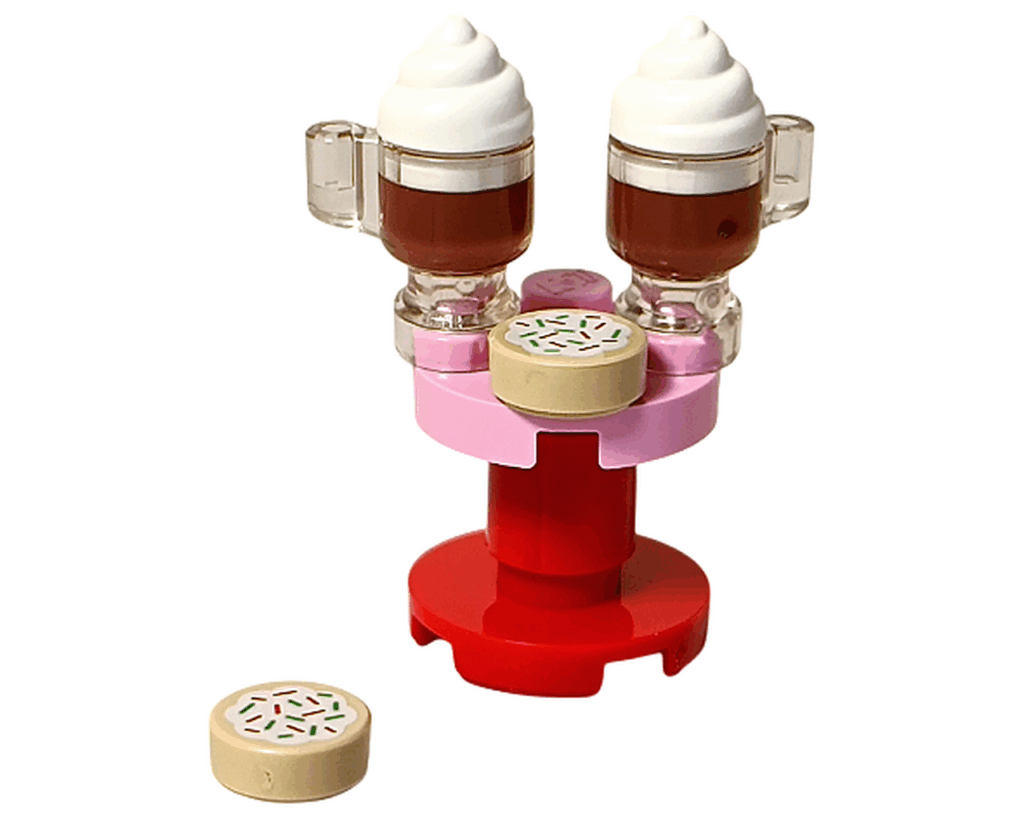 LEGO Friends 42668 スイーツテーブルの完成形。2つのカップとクッキーが並んでいる。
