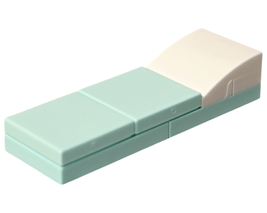 LEGO Friends 42668 オータムのベッド。ミントグリーンのタイルと白い枕のやさしい配色。