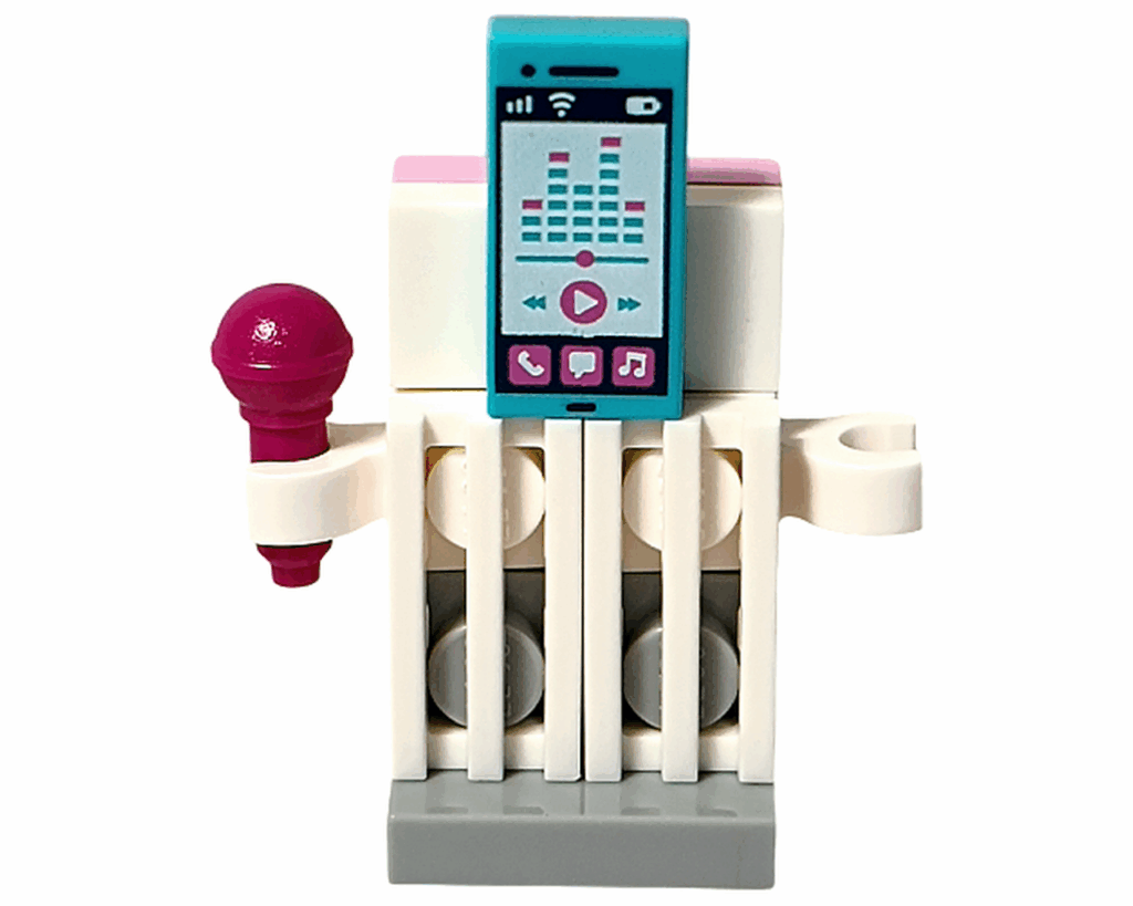 LEGO Friends 42668 カラオケセット完成。白いスピーカーの上にスマホパーツ、側面にピンクのマイクがセットされている。
