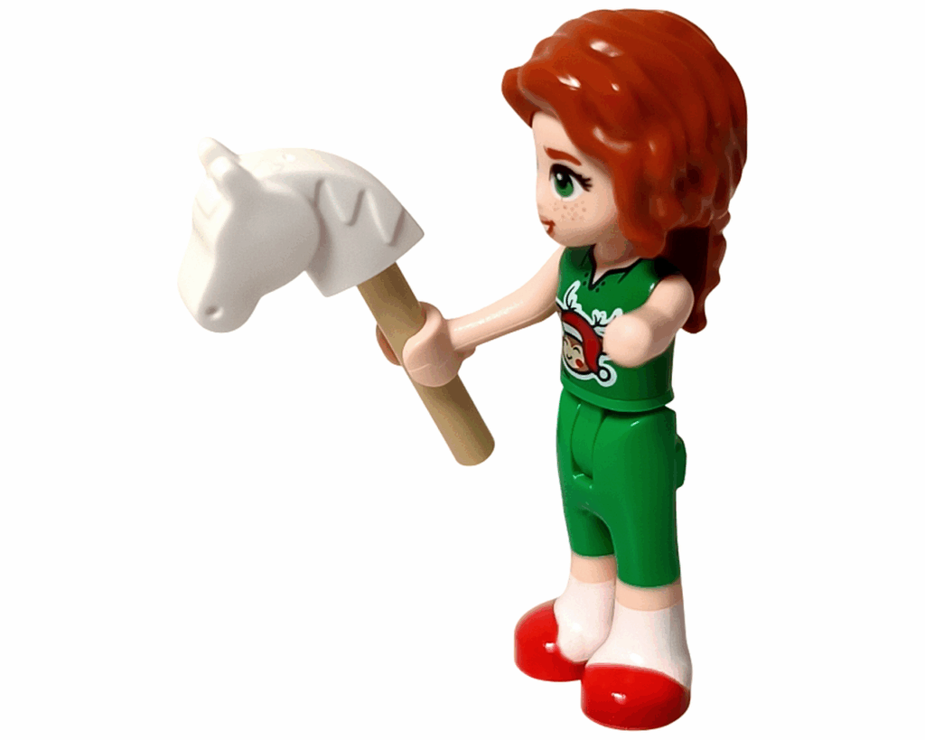 LEGO Friends 42668 オータム ミニドールが白い木馬スティックを持っている。