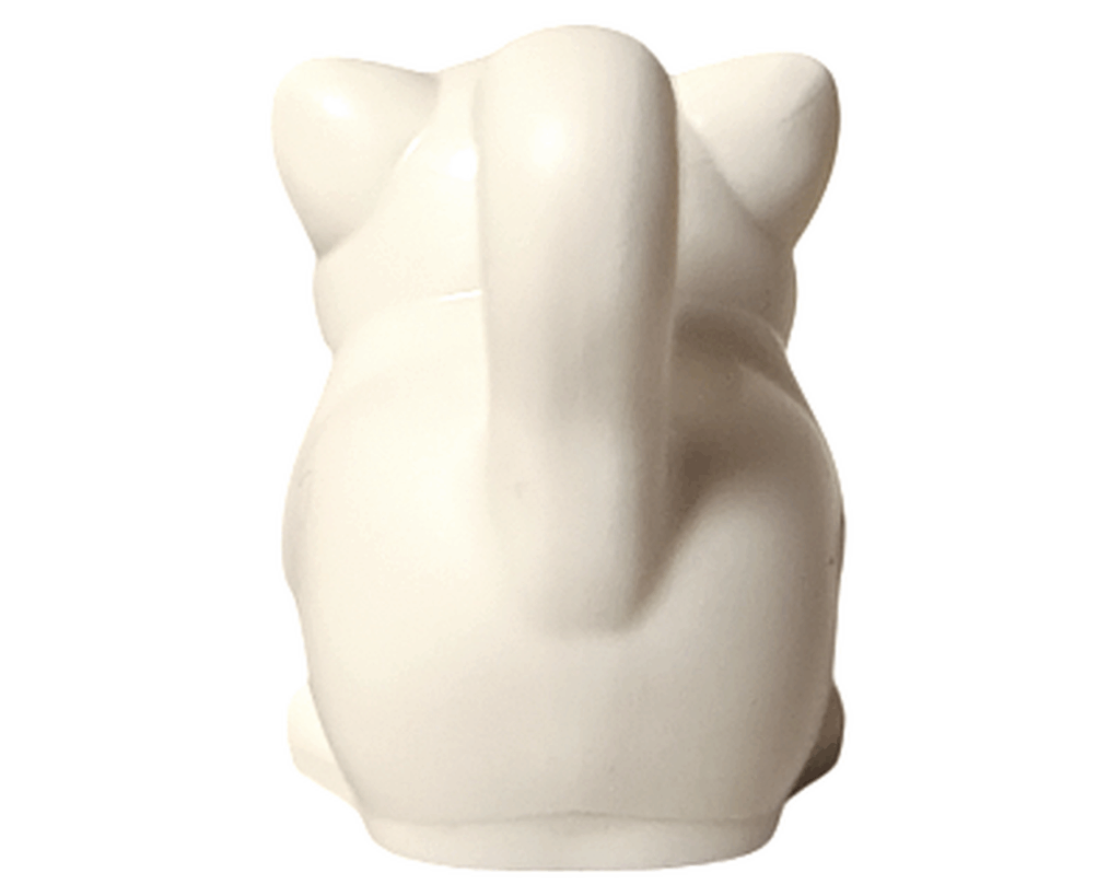 LEGO Friends 42668 チュロス 動物フィギュア 背面。白いネコのしっぽが上向きにカールした後ろ姿。なめらかなラインでやさしい印象。