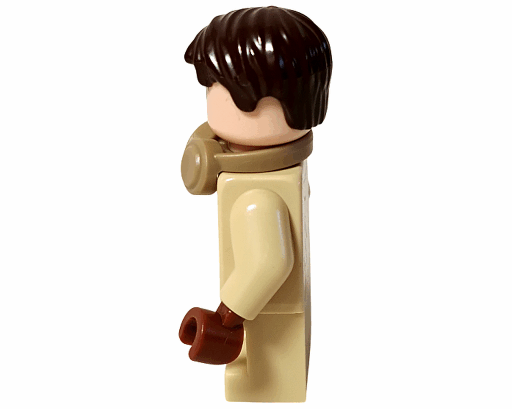 LEGO Harry Potter 76445 ネビル・ロングボトム ミニフィグ左側。髪の毛とゴーグルの形が確認できる。