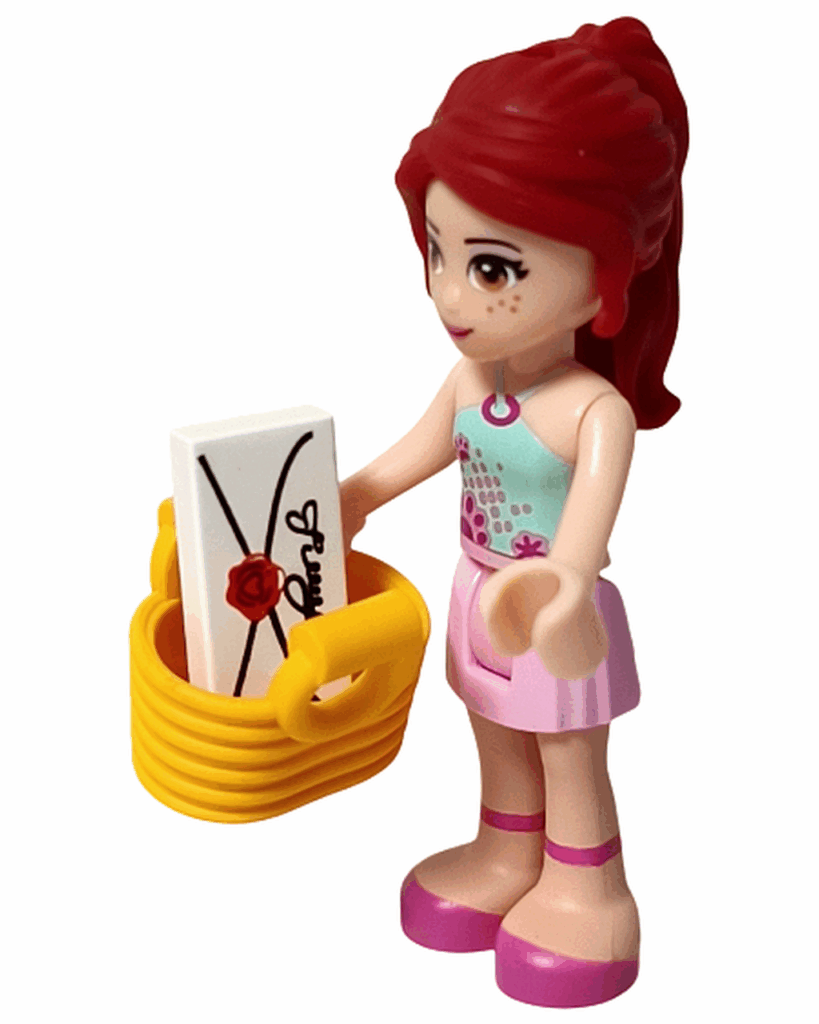 レゴ フレンズ 3939 ルームデコセット ミアのミニドール。黄色いかごに白い手紙のパーツを持っている
