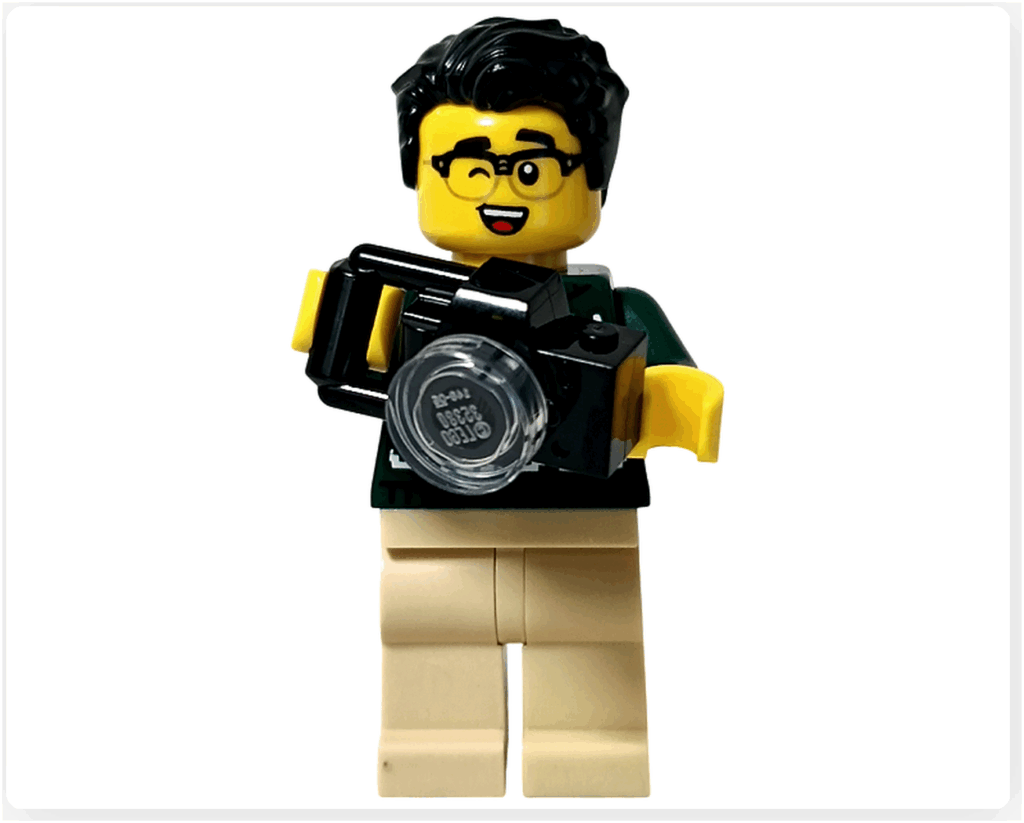 LEGO City 60475 Advent Calendar 2025 ミニフィグ（カメラを構えた男性・カメラ撮影ポーズ）