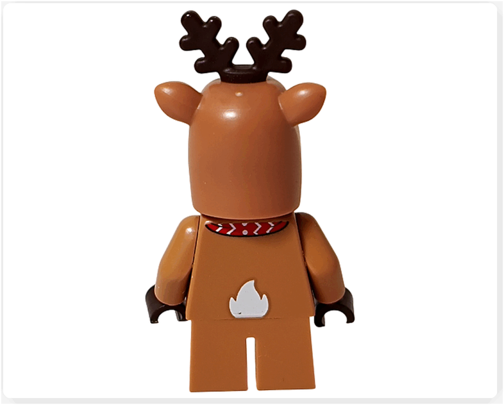 LEGO CITY 60475 Advent Calendar 2025 トナカイコスチュームの女の子ミニフィグ 背面。白いしっぽと赤いマフラー柄が見える後ろ姿。