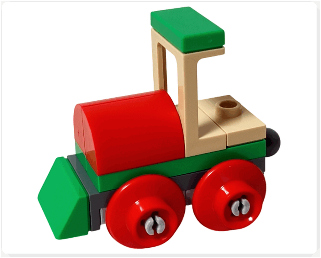 LEGO Friends アドベントカレンダー2023 21日目の完成。赤いボディと緑の屋根を持つ小さなクリスマストレインの機関車が組み上がった正面の姿。