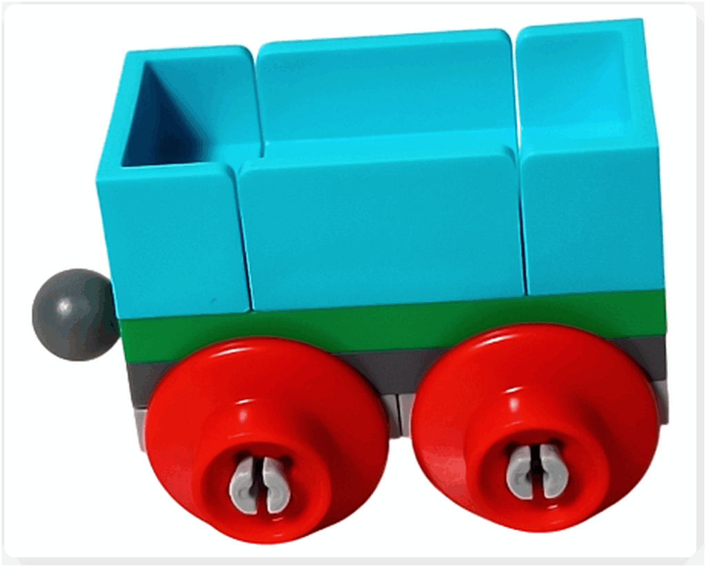 LEGO Friends アドベントカレンダー2023 23日目の完成。水色の荷台部分と赤い車輪をもつ貨車が組み上がった状態で、後方に連結パーツが付いている。