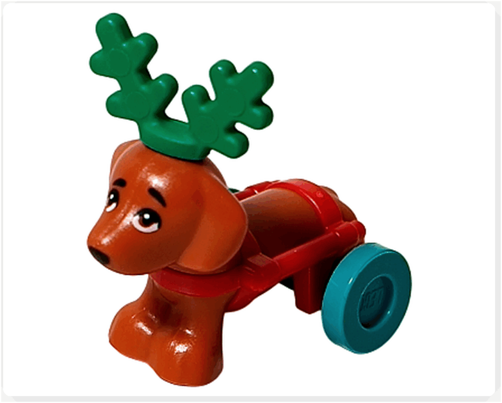 LEGO Friends アドベントカレンダー2023 24日目の完成。トナカイ風の角と青い車輪をつけた犬のピクルスの正面。