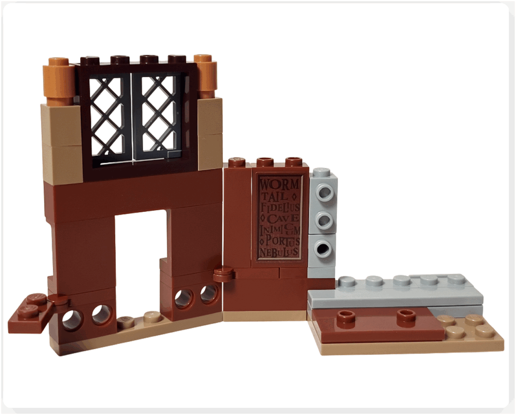 レゴ ハリー・ポッター 76442 右側の壁に呪文プレートが取り付いた工程。窓側の壁とつながり、教室の形が見えてくる様子