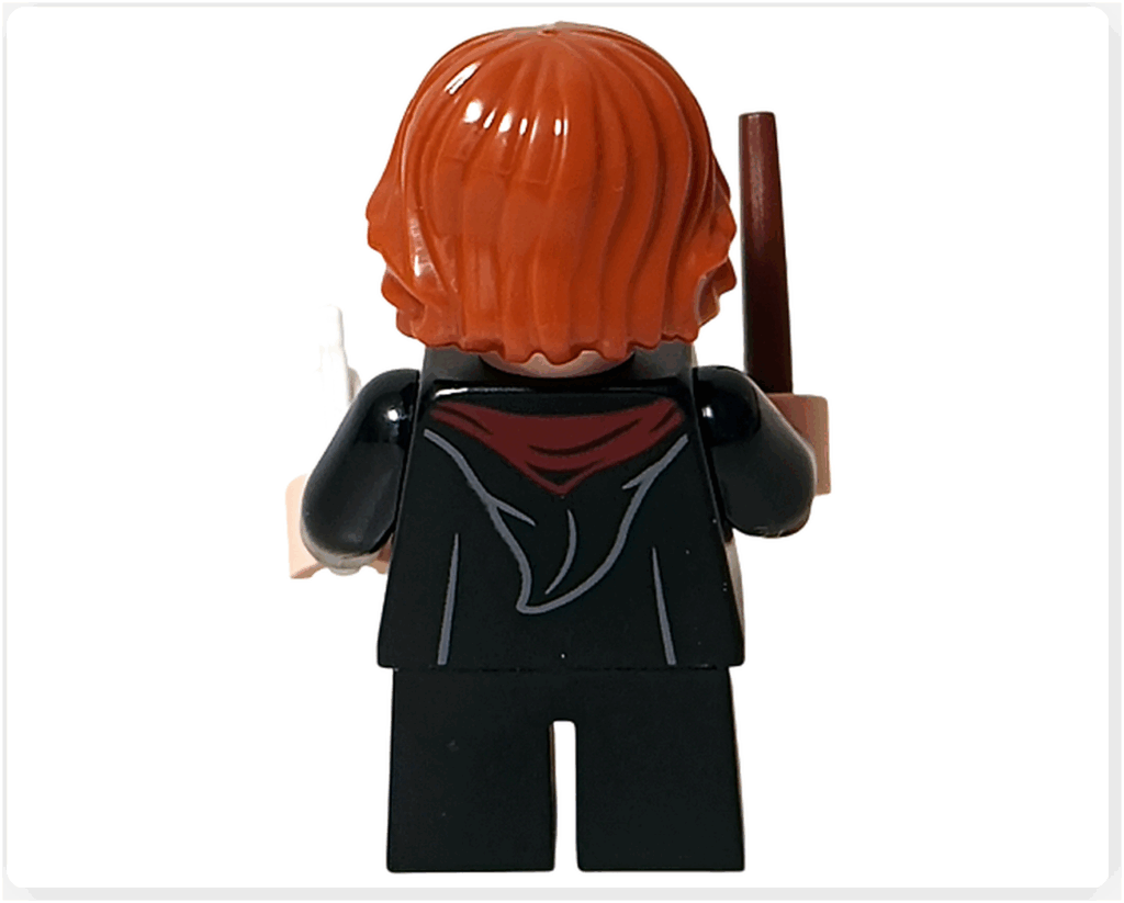 レゴ ハリー・ポッター 76442 ロンのミニフィギュア背面。ローブの後ろプリントと髪の造形がわかる後ろ姿