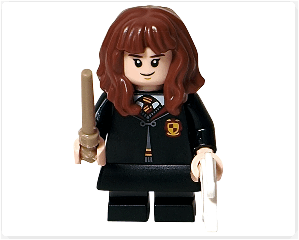 レゴ ハリー・ポッター 76442 ハーマイオニーのミニフィギュア前面。グリフィンドールの黒いローブを着て杖と羽根パーツを手に持つ姿