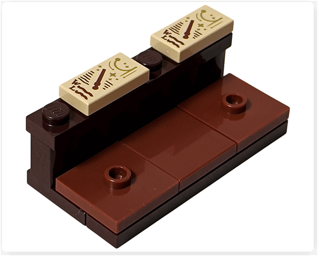 レゴ ハリー・ポッター 76442 呪文学の教室セットに付属する生徒用デスク。魔法の公式プリントタイルが並んだ小さな机パーツ