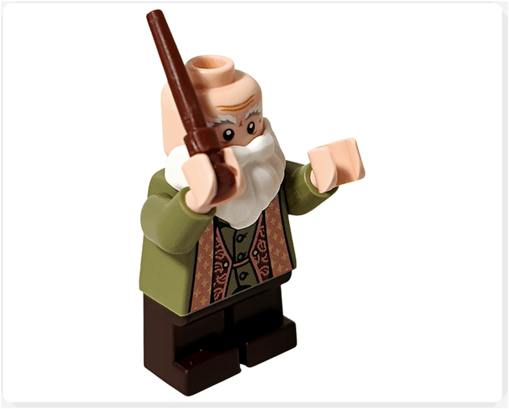 レゴ ハリー・ポッター 76442 フリットウィック先生ミニフィグが、右手の杖を高く振り上げて呪文を唱えているポーズ。白いひげと落ち着いたローブが特徴の魔法教授の姿。