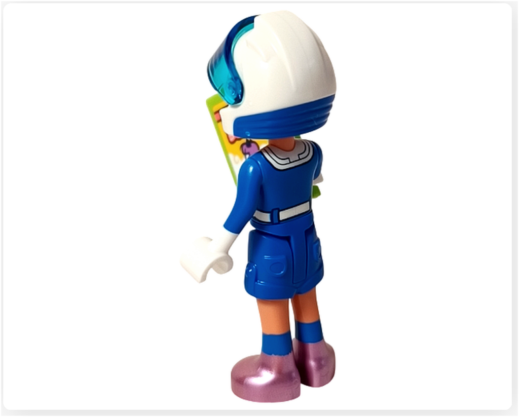 レゴ フレンズ 42674 コミックショップとゲームセンターのミニドール「ノヴァ」背面。ヘルメットとスポーティーな衣装を着用し、ゲームセンター内で遊ぶキャラクター設定がわかる後ろ姿。