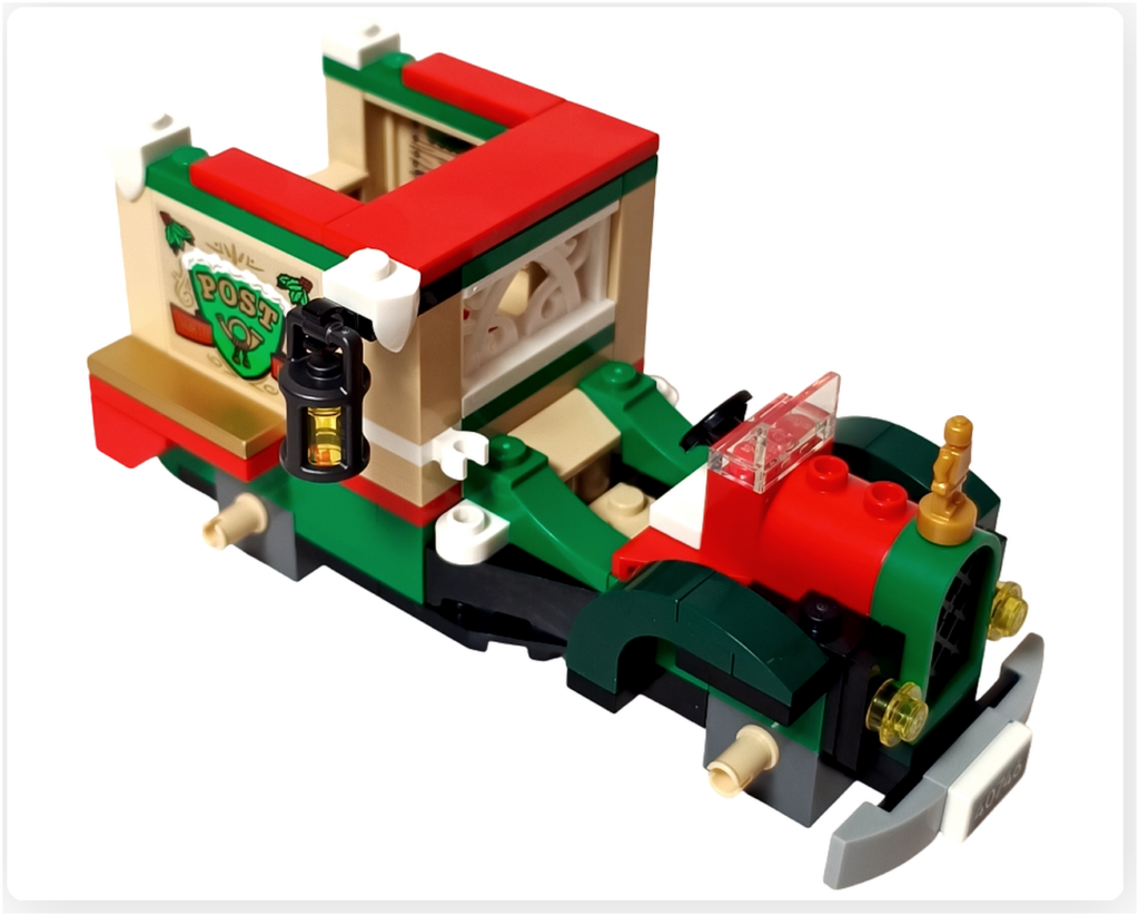 レゴ 40746 シーズナル クリスマスプレゼント配達トラックの右側面。屋根に黒いランタンが取り付けられ、配達車らしい柔らかな灯りの演出が分かる構図です。