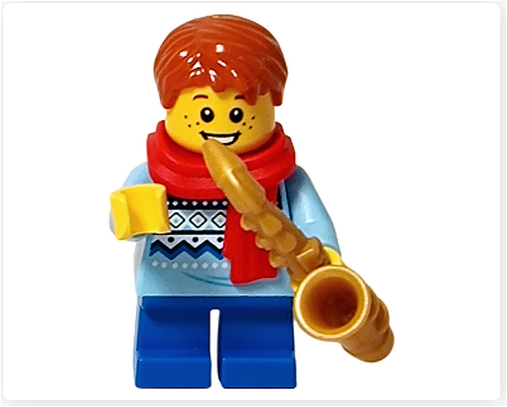 レゴ 40778 雪のあずまや（Winter Gazebo）に含まれるサックス奏者ミニフィグのサックス演奏ポーズ。正面から見た表情と、口元に構えた金色のサックス、赤いマフラーと水色のトップス、青いパンツの配色が分かる。