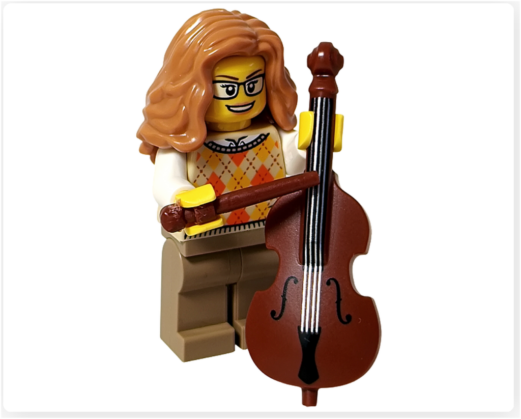 レゴ 40778 雪のあずまや（Winter Gazebo）に含まれるコントラバス奏者ミニフィグのコントラバス演奏ポーズ。正面から見た演奏中の姿と、弓を持つ手元、茶色のコントラバスと落ち着いた服装配色が分かる。