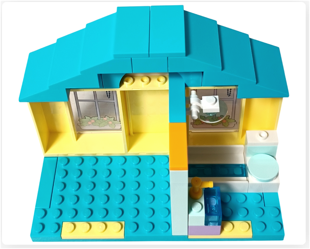 レゴ フレンズ 41724「ペイズリーのおうち」浴の2階部分に取り付けられた青い屋根パーツの完成状態