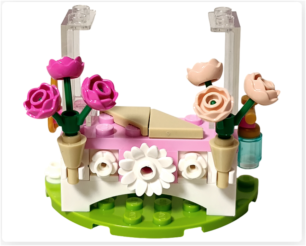 レゴ フレンズ 30721 「バラのお花屋さん」 バラ設置後 完成直前写真