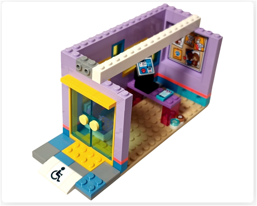 レゴ 41727 ワンちゃんレスキューセンター 受付エリア 天井はり設置途中 内部構造と入口位置の確認